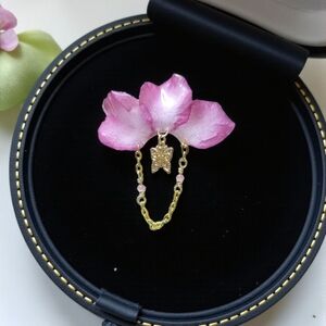 #381 HAND CRAFTED Broach Handcrafted Handmade Orchid Dried Pink
